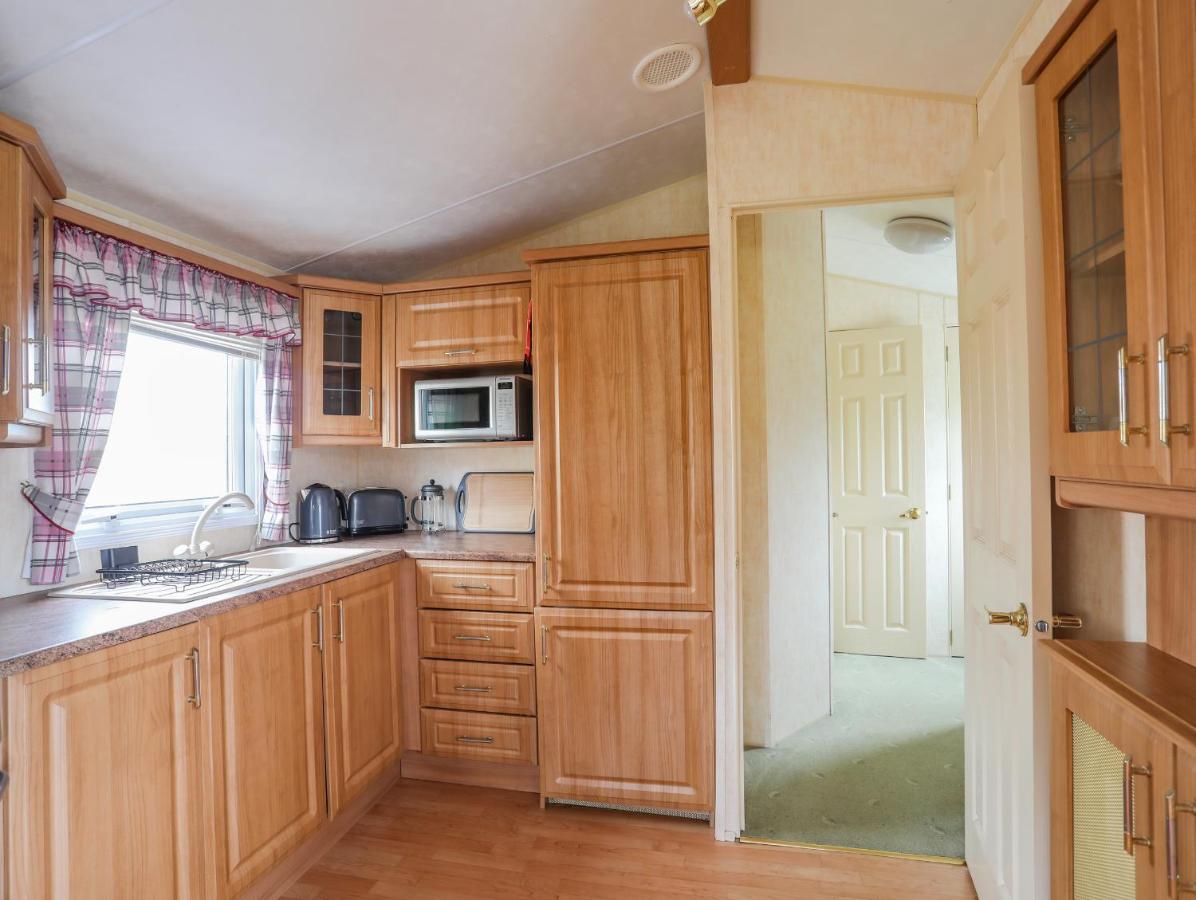 Ty Newydd Caravan Holiday home
